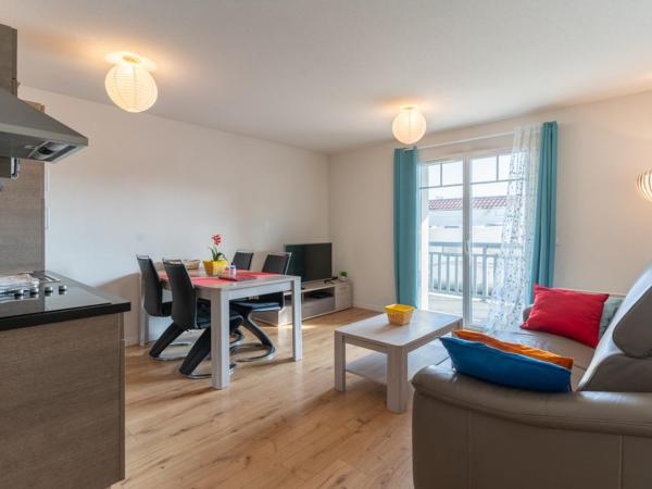 A la foto es mostra l'objecte Appartement T2 avec piscine, proche océan, linge et ménage inclus, à Biscarrosse Plage - FR-1-319-455 situat a la ciutat de Biscarrosse.