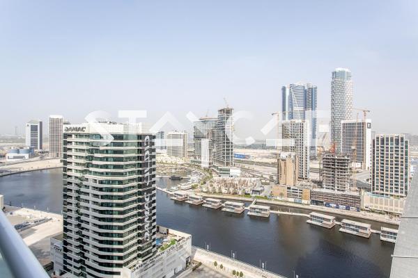 Na fotografii je vidět objekt Staycae Holiday Homes - Vera by DAMAC Near Downtown, Business Bay nacházející se ve městě Dubaj.