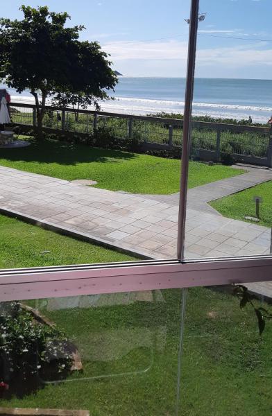 A la foto es mostra l'objecte Apartamento Pe na Areia - Meia praia - Itapema Sc situat a la ciutat de Itapema.