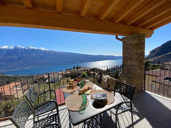 Auf dem Foto ist das Objekt La Terrazza sul Lago, Tignale in der Stadt Tignale zu sehen.