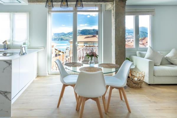 Mundaka Centre 1 - Pedernales
