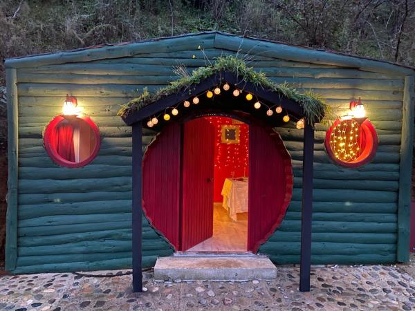 The photo shows the Hobbitköy giresun located in the city of Giresun.