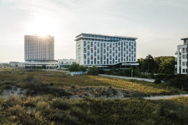A la foto es mostra l'objecte aja Warnemünde situat a la ciutat de Warnemünde.