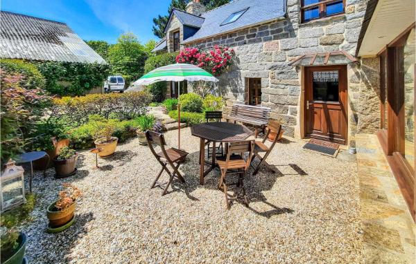Gorgeous Home In Trégunc With Kitchen - Trégunc