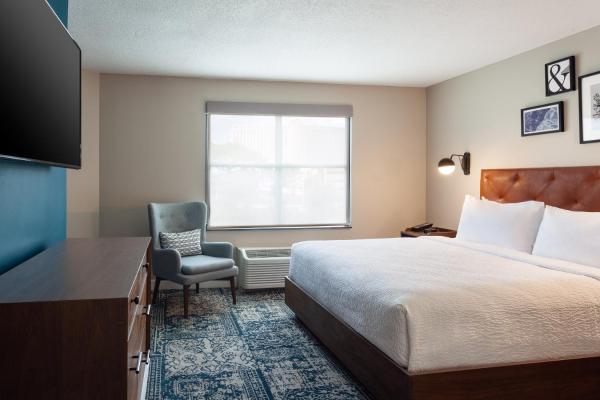 Executive King, Suite, King — 20 m² - Four Points by Sheraton Orlando Convention Center