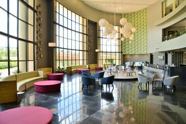 Foto 4: EPIC Hotel & Suites