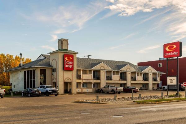 Na zdjęciu widoczny jest obiekt Econo Lodge położony w mieście Edson.