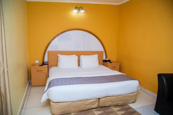 Na zdjęciu widoczny jest obiekt Airside Hotel położony w mieście Akra.