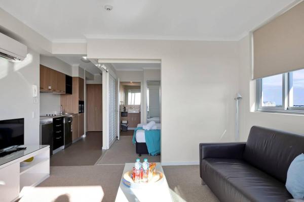 The photo shows the Lovely 1-bedroom in the Heart of Mackay w Pool located in the city of North Mackay.