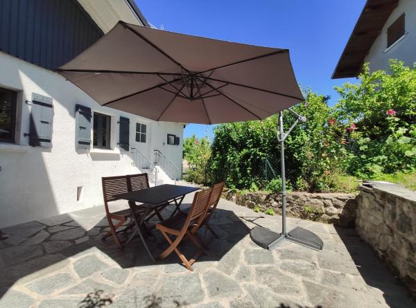 A la foto es mostra l'objecte La Petite Maison Neuvecelle - Maison de village situat a la ciutat de Neuvecelle.