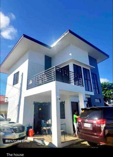 A la foto es mostra l'objecte Sea Breeze Beach House near sandbars and beaches and near to Danao port situat a la ciutat de Trozo.