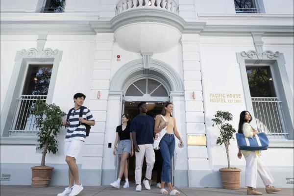 A la foto es mostra l'objecte The Pacific House situat a la ciutat de Sydney.