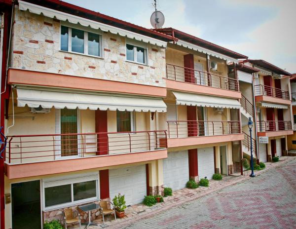 Katerina Apartments - Halkidiki