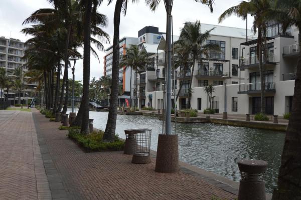 Photo 7 : Accommodation Front - Deluxe 6 Sleeper with Rooftop Pool