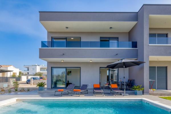 Na fotografii je vidět objekt Holiday House Lipa with Private Pool nacházející se ve městě Peroj.