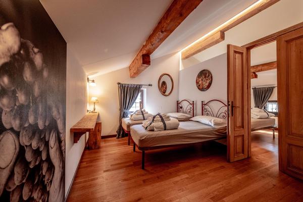 На фото показан объект Agriturismo Mas dei Chini, расположенный в городе Vela.