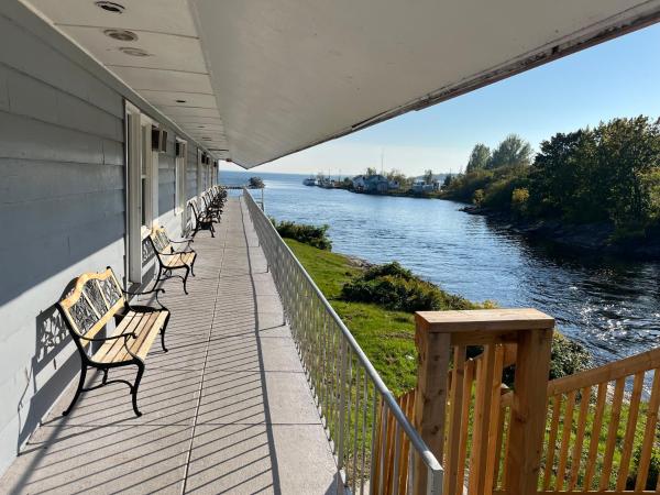 A la foto es mostra l'objecte Old Mill Motel situat a la ciutat de Iron Bridge.
