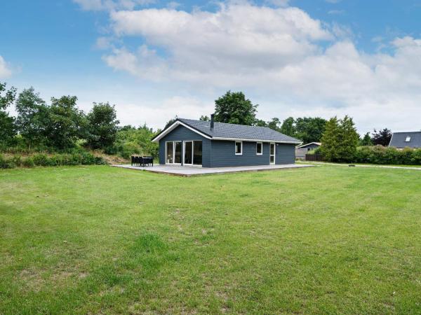 På bildet vises objektet 6 person holiday home in Nykøbing Sj som ligger i byen Nyrup.