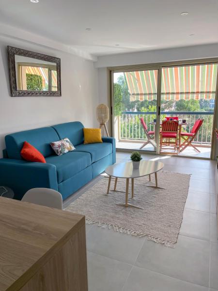 Vue Sur Mer - Magnifique Appartement Tout Confort - Terrasse Et Parking Privé - Marineland - Antibes