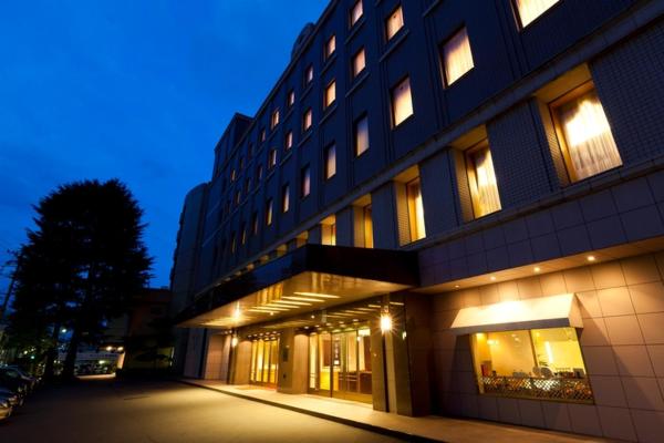 Na foto é possível ver o objeto The Saihokukan Hotel localizado na cidade de Nagano.