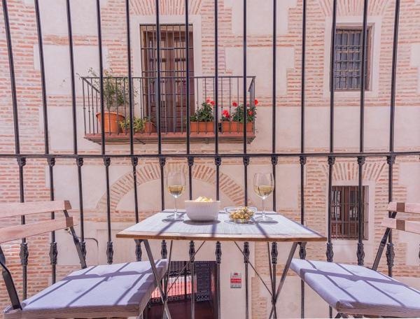 Na zdjęciu widoczny jest obiekt -MalagaSunApts- Vibrant Historic City Centre położony w mieście Malaga.
