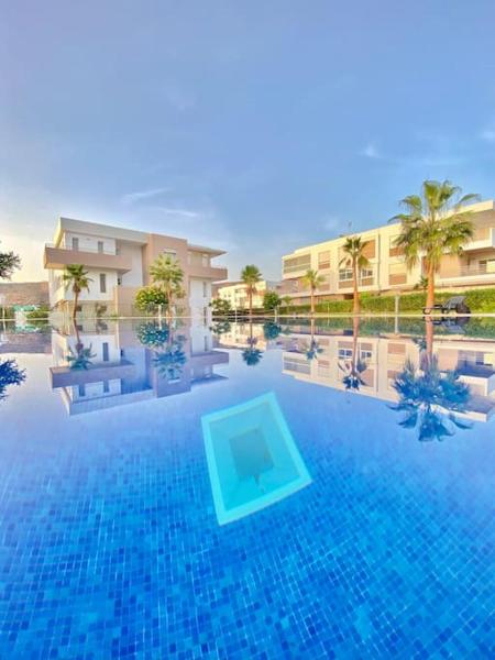 Na fotografii je vidět objekt Superbe Appartement avec Piscine - 5 min de la Plage à Imi Ouaddar nacházející se ve městě Imi Ouaddar.