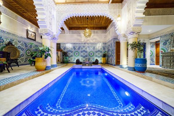 La photo montre l'objet Riad Rcif Alif Suite & SPA situé dans la ville de Fès.
