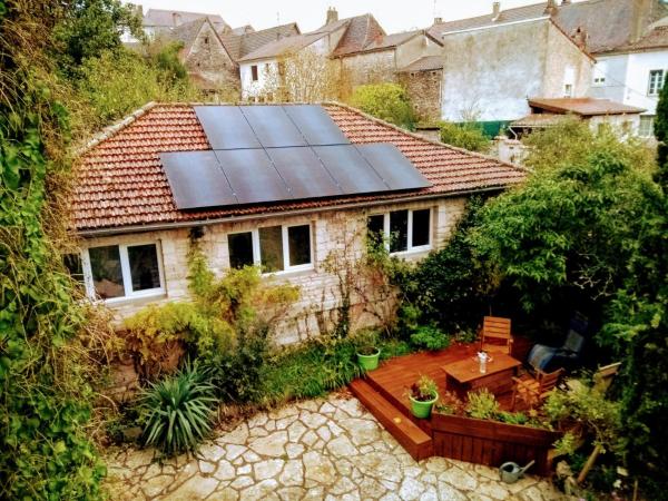 Na zdjęciu widoczny jest obiekt Maison Chopin położony w mieście Gramat.