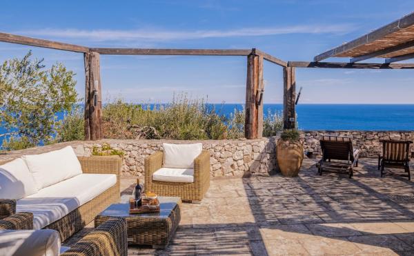 Auf dem Foto ist das Objekt Villa Méditerranée Luxury Sea View in der Stadt Corsano zu sehen.