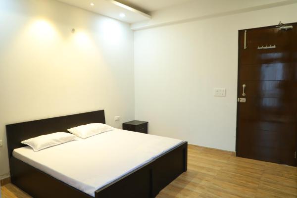 På billedet ses objektet Shivoham Yoga Retreat - spacious and fully equipped apartment in tranquil area beliggende i byen Rishikesh.
