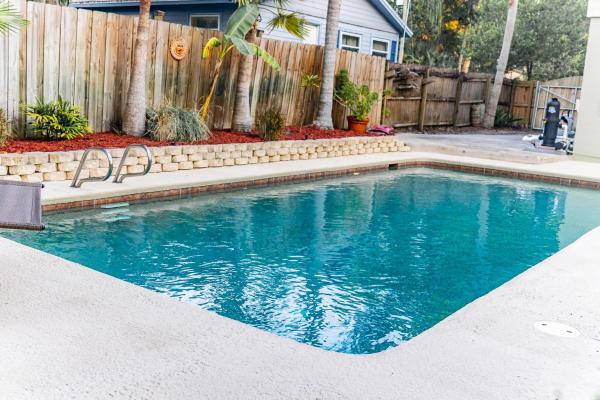 Фотография 6: Pool & Hot Tub Home w Game Room! 1 Mile to Beach!