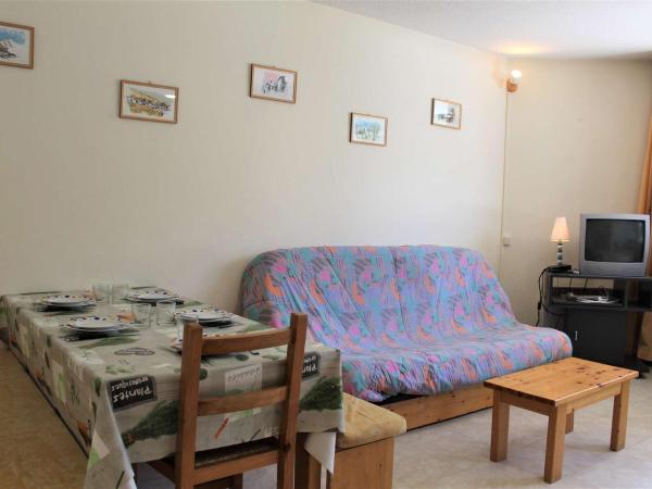 En la foto se muestra el objeto Studio-cabine+coin nuit 6 pers. à Vars Les Claux, balcon, proche pistes et commerces - FR-1-330B-106 ubicado en la ciudad de Vars.