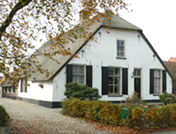 Na zdjęciu widoczny jest obiekt Paul en Lettie's Bed and Breakfast położony w mieście Westbroek.