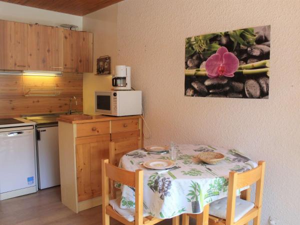 A la foto es mostra l'objecte Studio cosy à Vars Les Claux, accès direct aux pistes, balcon sud - FR-1-330B-131 situat a la ciutat de Vars.