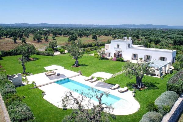 A la foto es mostra l'objecte Masseria Il Frantoio by Raro Villas situat a la ciutat de Ostuni.