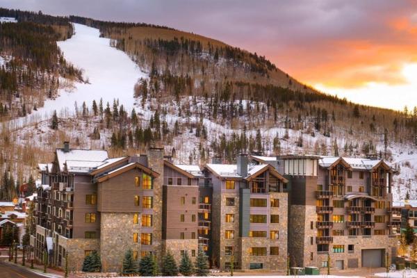 På billedet ses objektet Vail Lion 3 Bedroom Mountain Vacation Rental Just Steps From The Eagle Bahn Gondola beliggende i byen Vail.