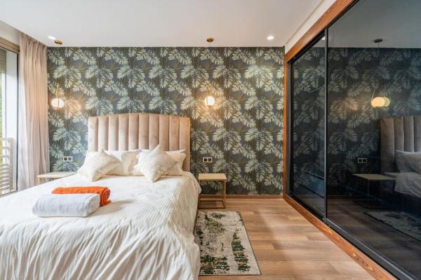 New upscale central maarif flat, Casablanca