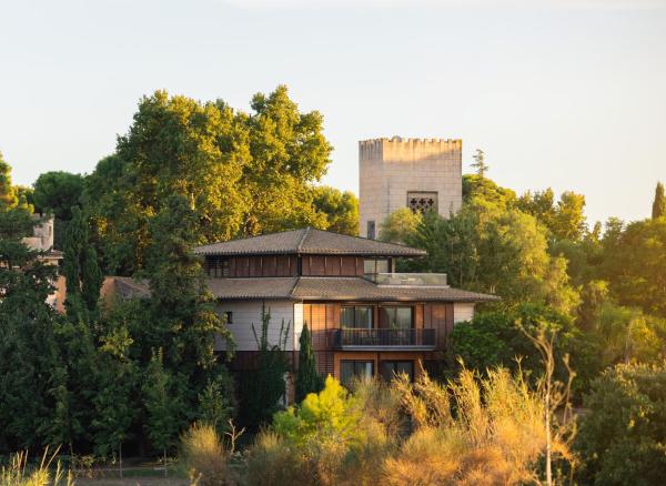 A la foto es mostra l'objecte Hotel Mas La Boella situat a la ciutat de Constantí.