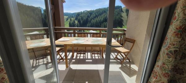 A la foto es mostra l'objecte Très bel appartement neuf situat a la ciutat de Péone.