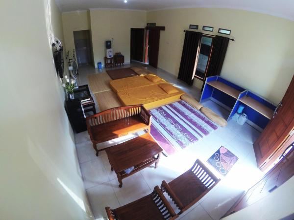 La photo montre l'objet Mubarok Homestay Jogja Family Only situé dans la ville de Ngaglik.