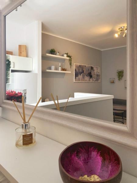 Foto 5: Chic Design Flat Milan - City Center & Balcony