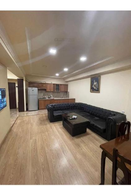 Apartment in Yerevan on Yervand Kochar Street, Jerevan
