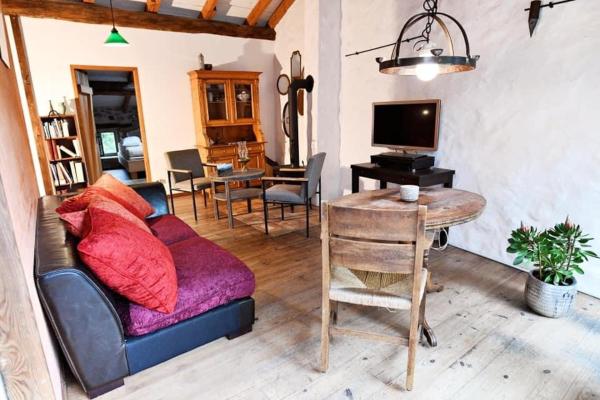 På billedet ses objektet Gîte Appartement dans maison de village beliggende i byen Labeaume.