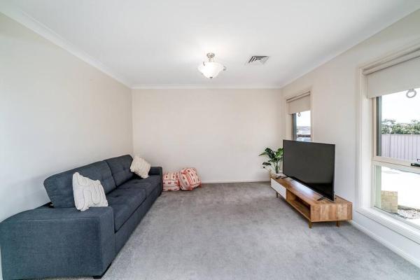 Foto 5: Light & Bright Homely Villa