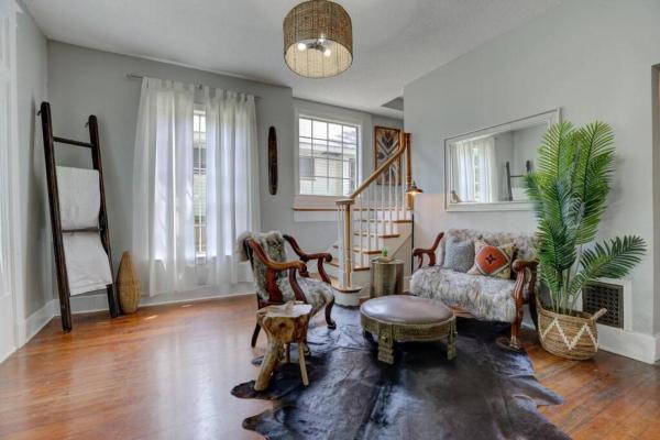 På billedet ses objektet 3 Properties in 1! Best Historic Retreat Home in Midtown beliggende i byen Memphis.