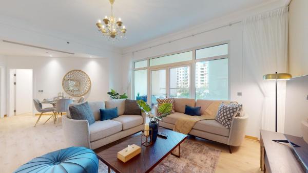 Na fotografii je vidět objekt Elegant 2 BR Apartment with Beach Access nacházející se ve městě Dubaj.