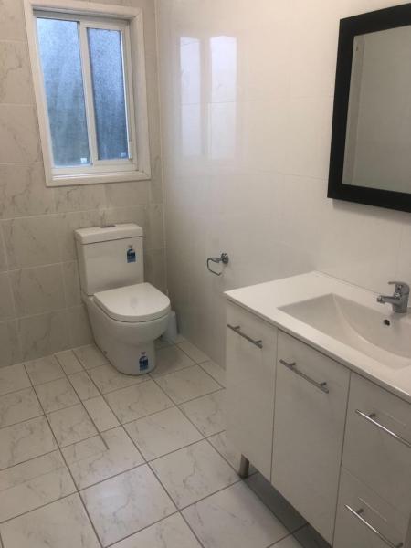 The photo shows the Branxton Baybrook Apartment located in the city of Branxton.