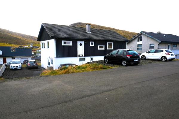 Guestrooms close to airport