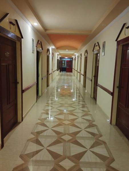 Hotel Mayfair, Lahore