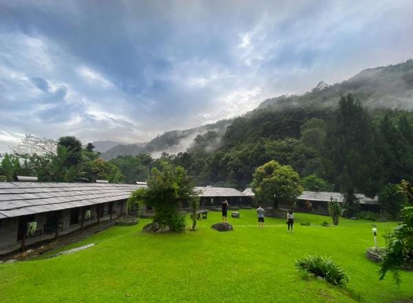 写真にはJemir Ghāt市にあるMountain Lodges of Nepal - Birethantiが写っています。